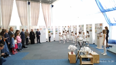 В столице открылась выставка рисунков и сочинений детей, проживающих в зонах вооруженных конфликтов
