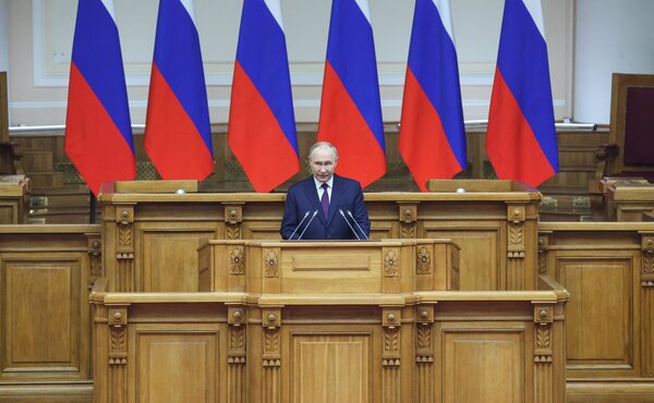 Путин призвал законодателей уделить внимание вопросам межнационального согласия