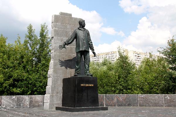 В Москве возложат цветы к памятнику Мусы Джалиля и его соратников