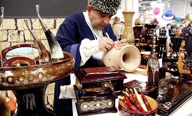 В Махачкале проходит выставка дагестанских мастеров