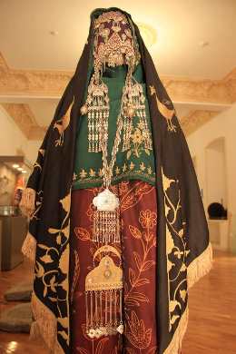 В музее Дагестана выставят редкий костюм ругуджинской невесты 