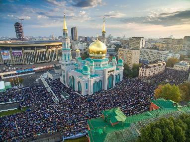 Мусульмане Москвы встретили Курбан-байрам