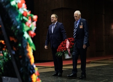 Одна на всех: лауреаты премии «Гордость нации — 2025» возложили цветы в Музее Победы