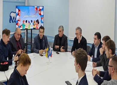 «В патриотизме молодежи — будущее России»: в Ярославле провели круглый стол, посвященный Дню студента