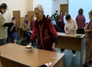 Шесть десятков спортсменов соревновались в якутских национальных настольных играх